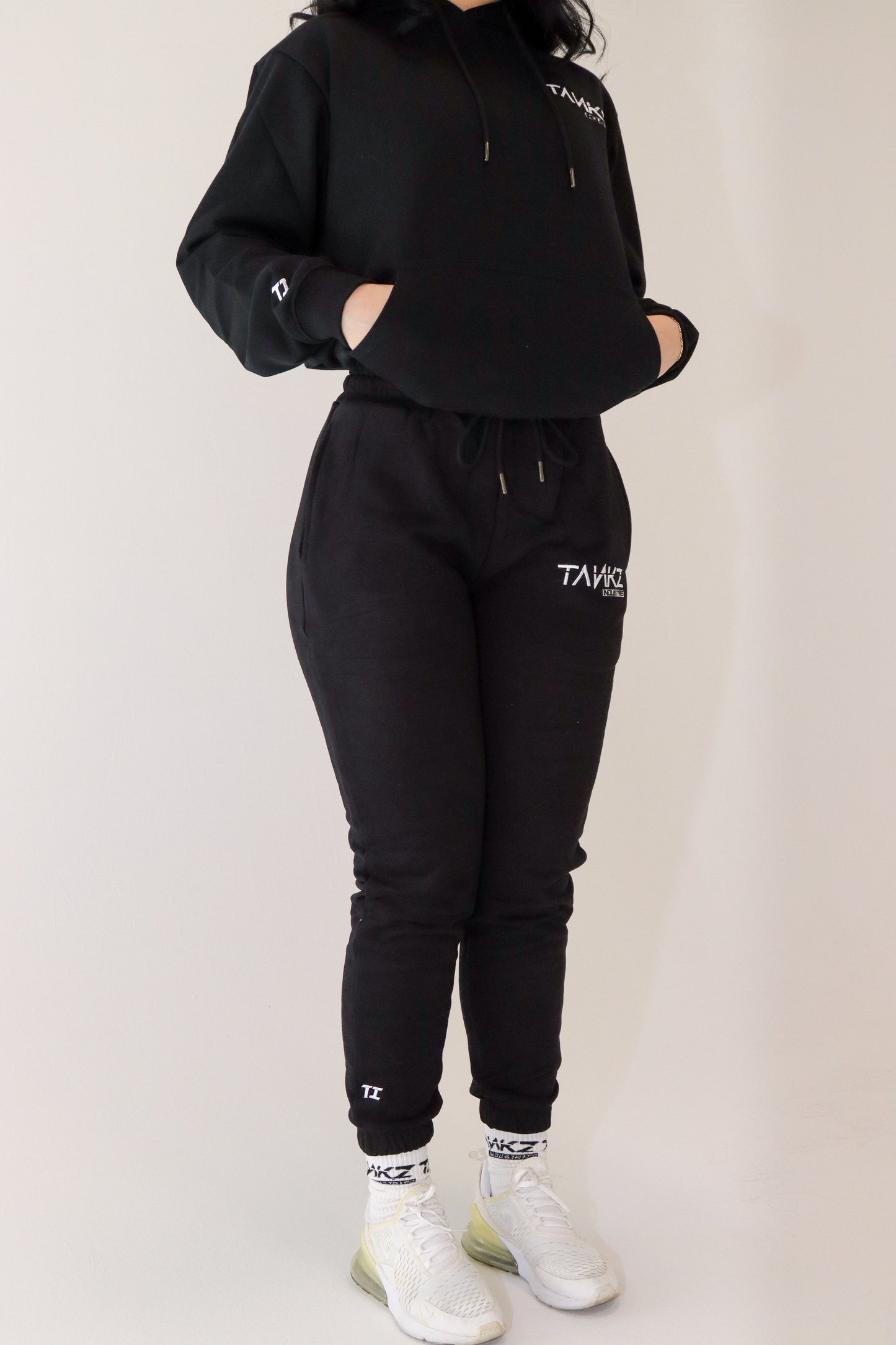 Onyx Sweats